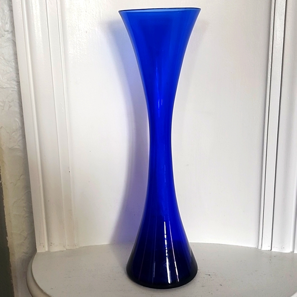 Gorgeous tall cobalt blue Italian Empoli glass.